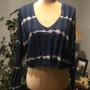 American Eagle Tie-Die V neck Cropped Sweater Size XS